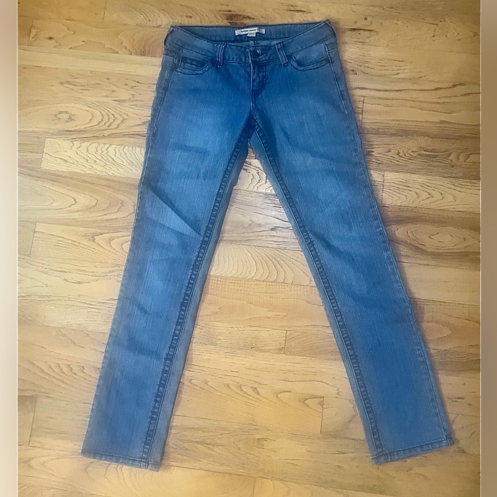 Forever 21 Straight Leg Blue Jeans Sz 28